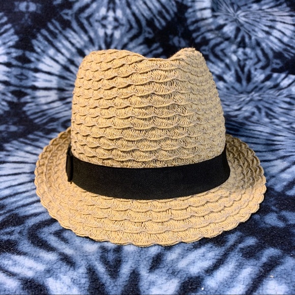 Straw Hat - Picture 3 of 8